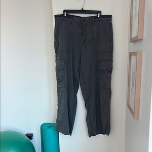 American Eagle Gray Cargo Pants